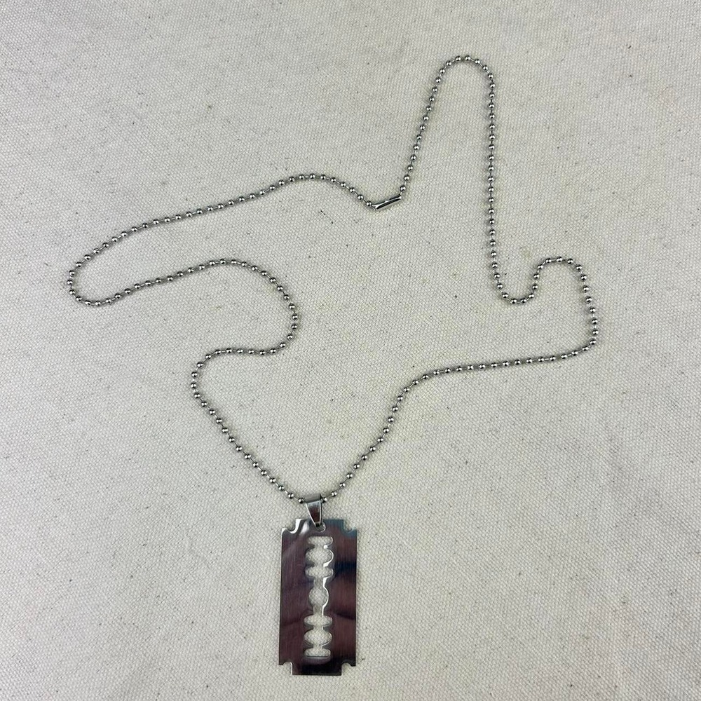 Vintage Y2K silver razor blade opium cyber punk style necklace